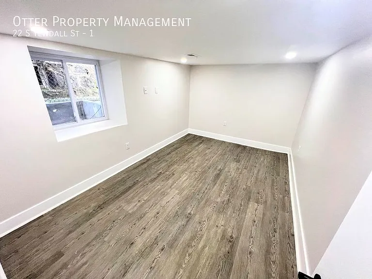 22 S Yewdall St #1 — Photo 22