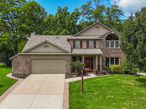 1928 Hunters Ridge Dr, Huntington, IN 46750