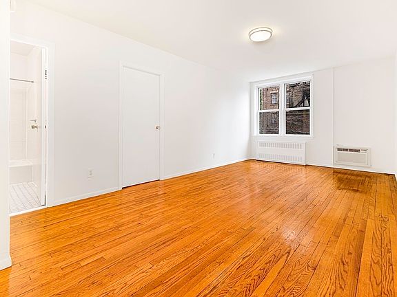 5th image of 270 W 25th St APT 2E
