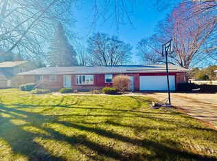 9112 E Curtis Rd, Frankenmuth, MI 48734