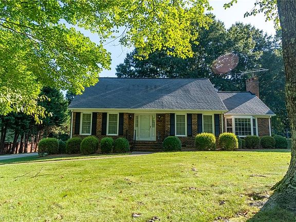 2nd image of 1240 Candlewood Dr