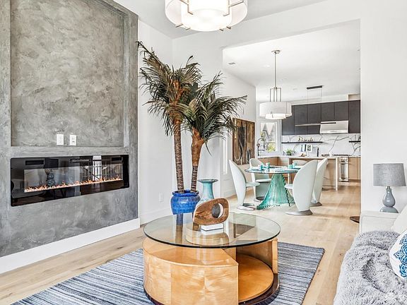 2nd image of 4042 18th St #4042