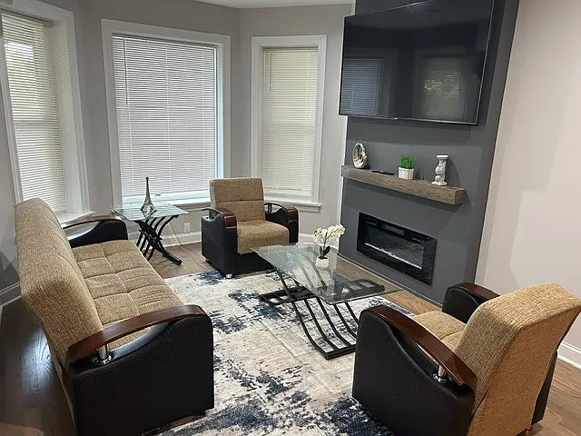1442 N Kedzie Ave #1 — Photo 2