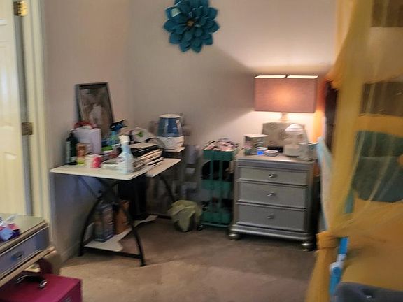 5th image of 2676 Medina St