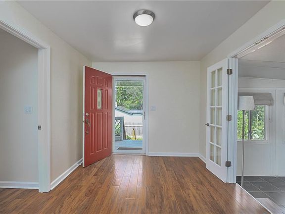 5th image of 2819 N 42nd St