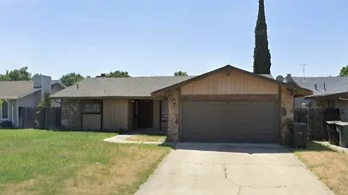 538 E Grove Ave Photo 1
