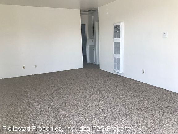 2nd image of 4430 1/2 48th St