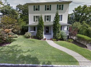 21 Oak Ridge St APT 5, Greenwich, CT 06830