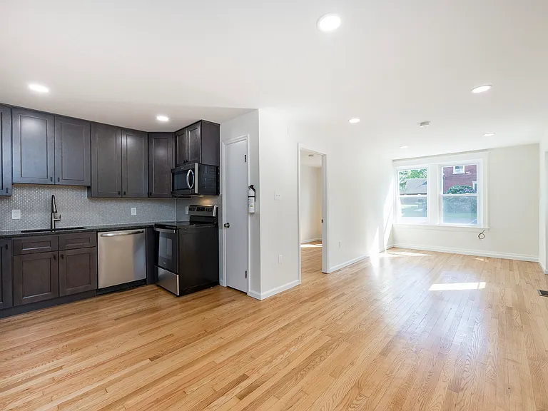 Kitchen and living