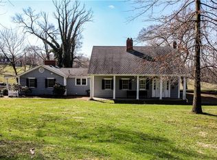 187 McMichael Rd, Carnegie, PA 15106