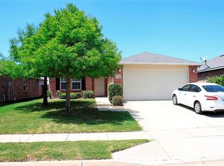 16721 Woodside Dr, Justin, TX 76247
