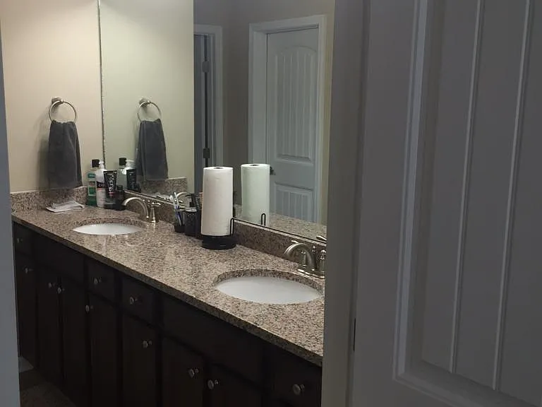 425 Chanson Dr — Photo 12