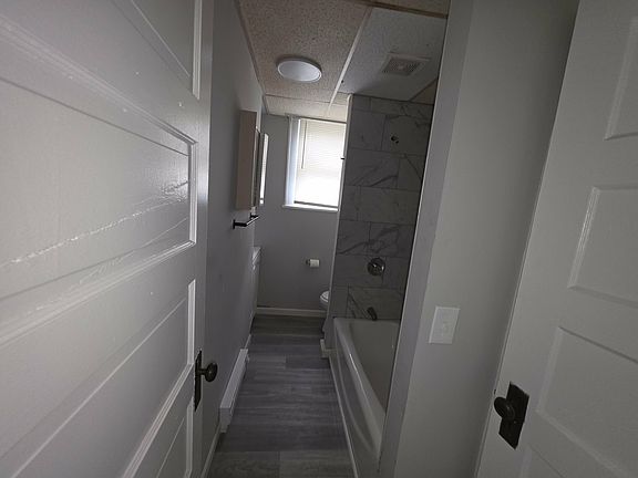 5th image of 100 W 4th St APT 2