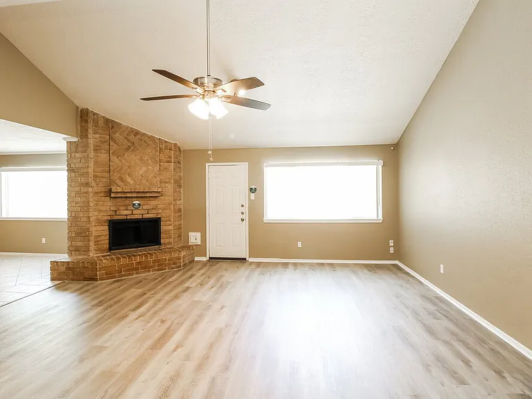 2535 Goldspring Ln — Photo 5