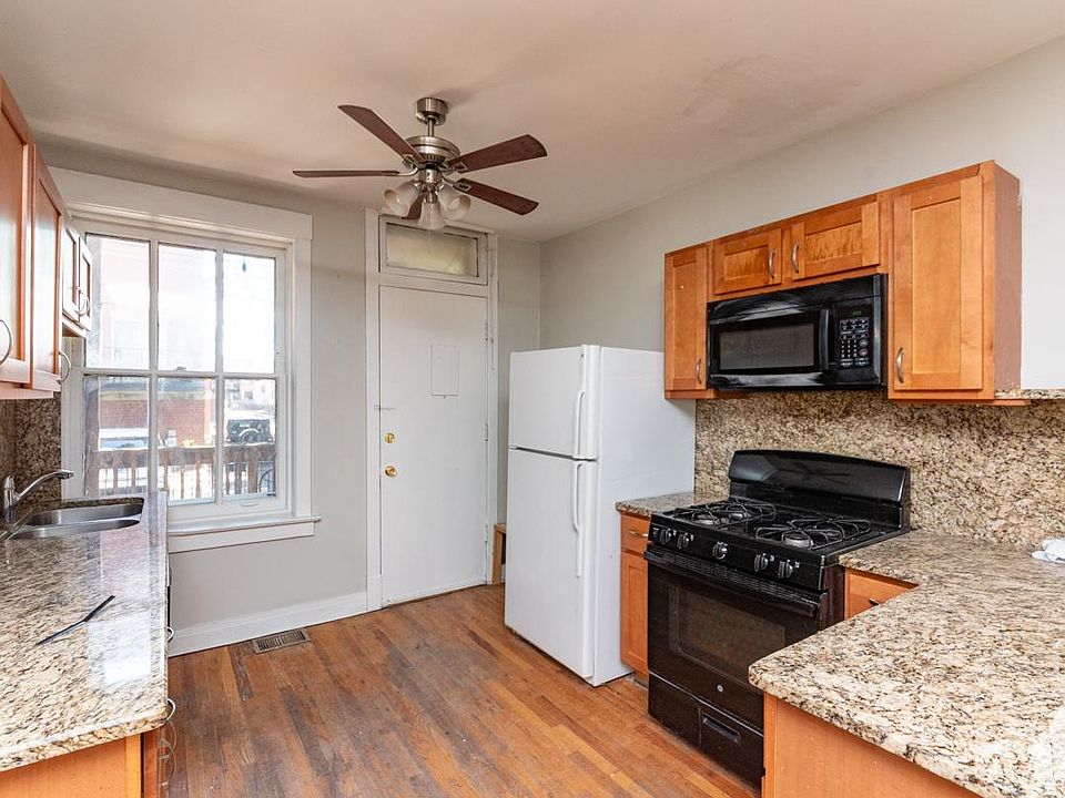 1st image of 1534 W Leland Ave #1