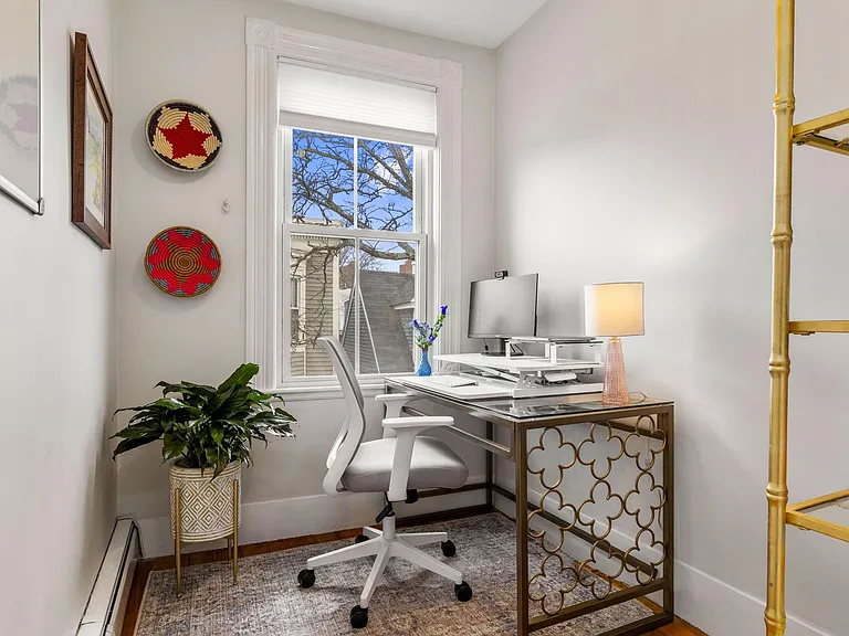 25 Pleasant St #3 — Photo 15