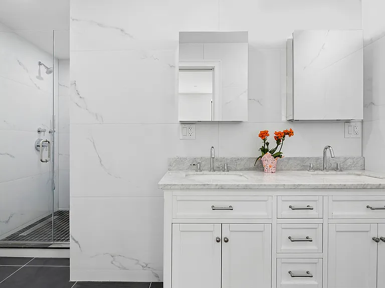 372 Clinton Ave #1 — Photo 10