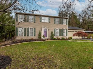 686 Ayrault Rd, Fairport, NY 14450