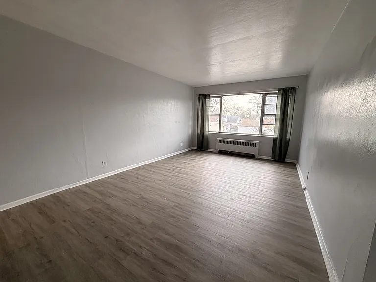 417 N Dixie Way — Photo 13