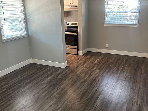 4th image of 45 N 8th St APT 6