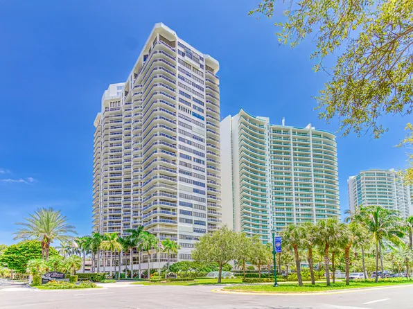 20185 E Country Club Drive #2006, Miami, FL 33180