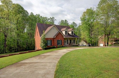 2nd image of 1816 Whispering Hills Trl