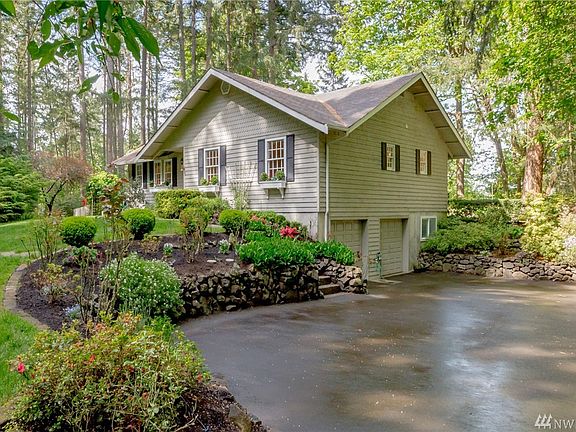 3rd image of 8318 Dogwood Ln NW
