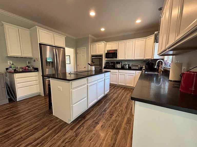 16209 Round Hill Rd — Photo 12