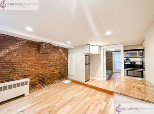 61 Phillips St APT 1, Boston, MA 02114