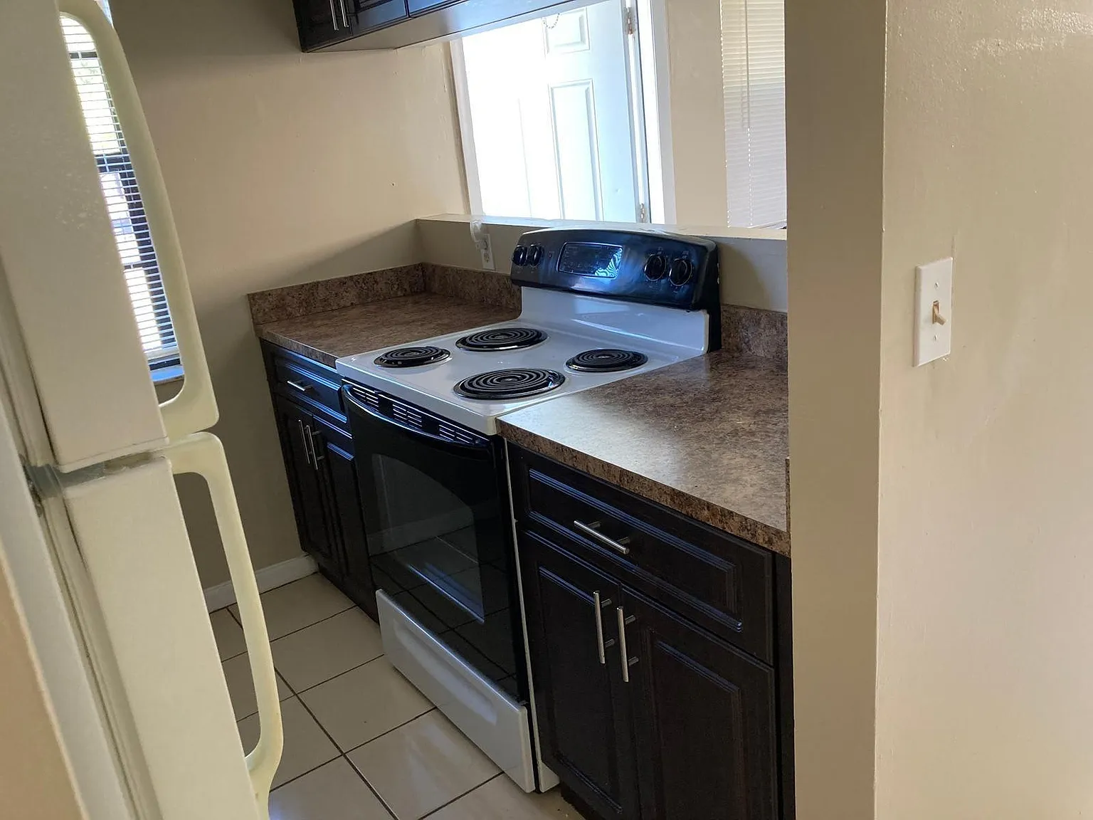 Studio, 1.0 bath, 2178 sqft, $1,450 — Photo 3