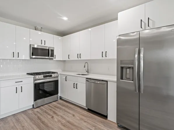 8501 Kennedy Blvd #303, North Bergen, NJ 07047