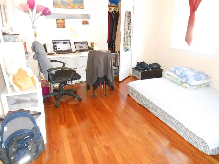 33 Gardner St #5 — Photo 6