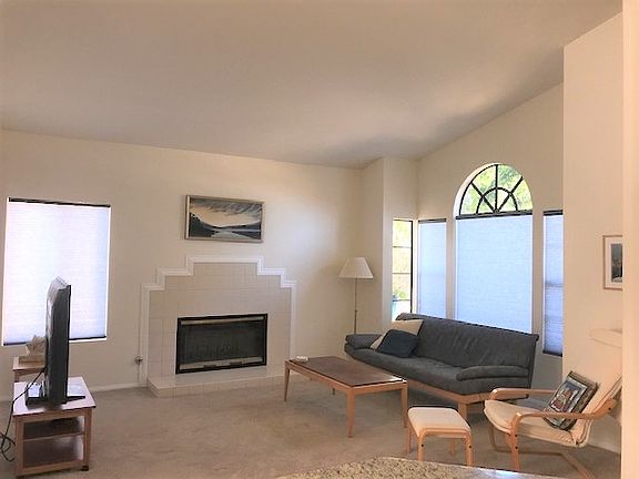 5th image of 789 Poinsettia Park S