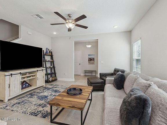 5th image of 14018 STERELY Court S