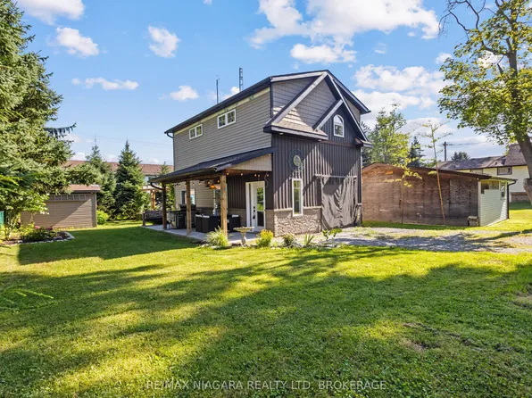 1 Linden Ave, Pelham, ON L0S 1E3