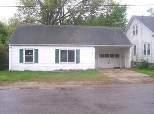 15 Essex St, Sanford, ME 04073