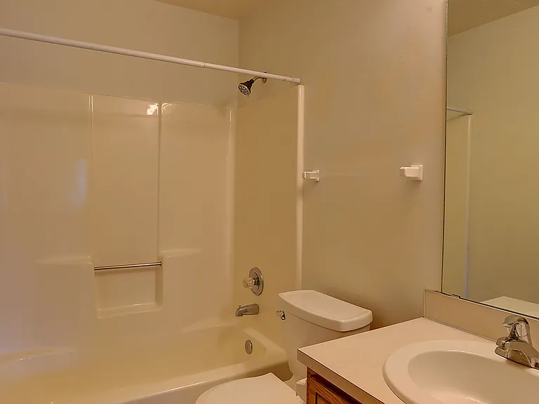 20213 Hopper St — Photo 13