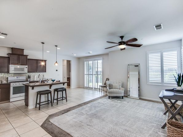 3084 Tuya Ln, Clovis, CA 93619