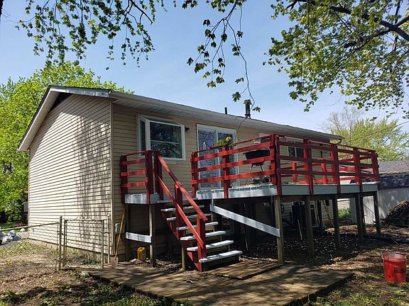 2nd image of 206 Malibu Dr