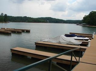 114 N Waterside Dr, Seneca, SC 29672