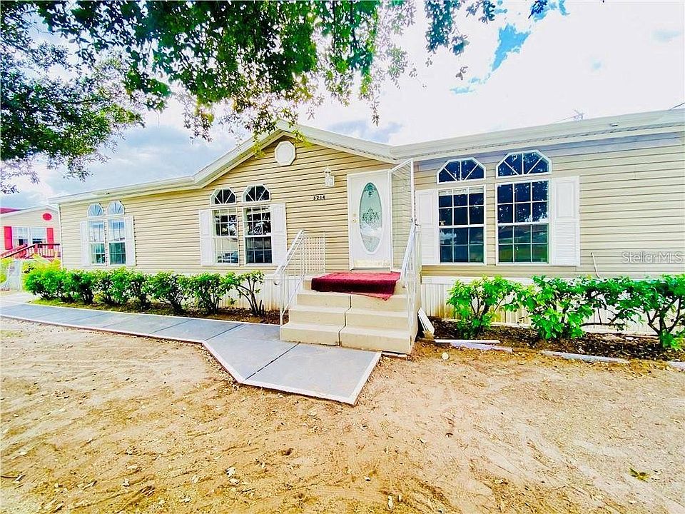 1st image of 3214 Silver Lake Ct