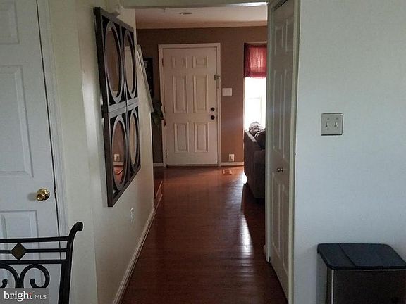 5th image of 10275 Wimbledon Pl