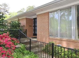 6908 Carrilon Rd, Little Rock, AR 72205