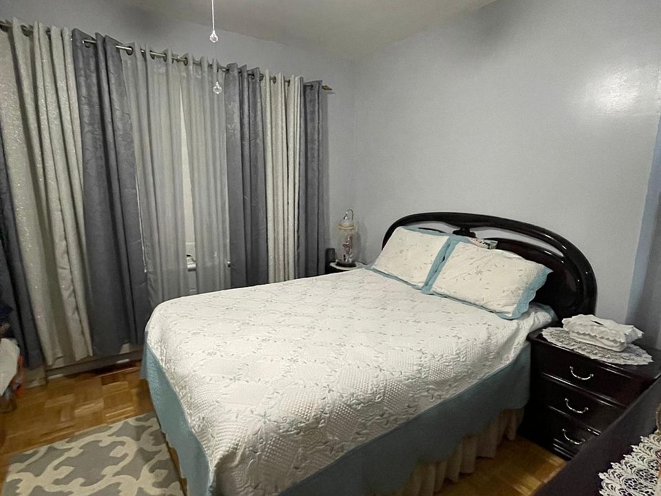 2nd image of 10760 114th St #1