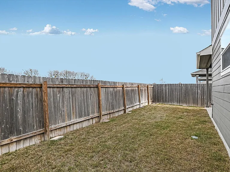 12814 Meachum Ln — Photo 19