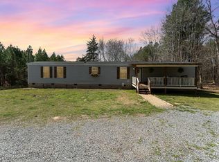 862 Thrift Rd, Goldston, NC 27252