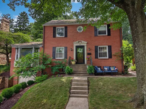 161 Woodhaven Dr, Pittsburgh, PA 15228