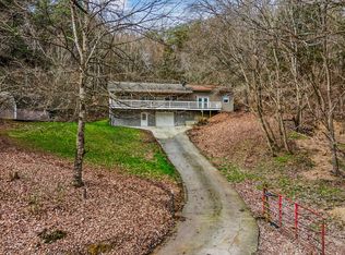 1223 Powder Springs Rd, Sevierville, TN 37876