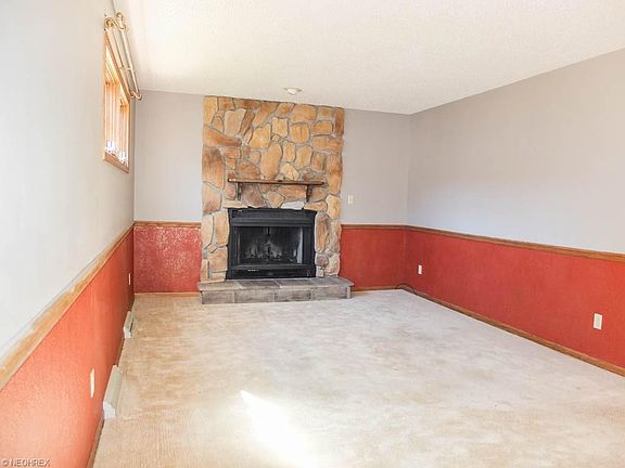 2nd image of 17785 Lois Way