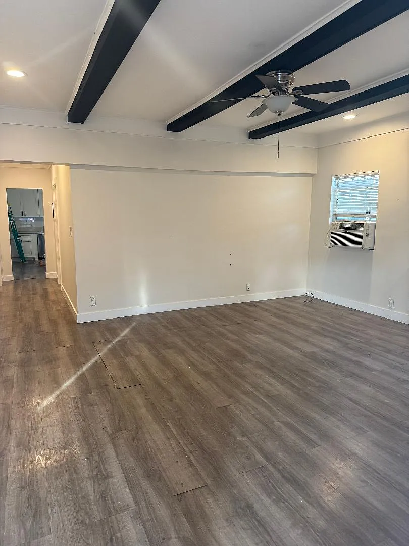 3 bed, 1.5 bath, 1424 sqft, $3,800 — Photo 4